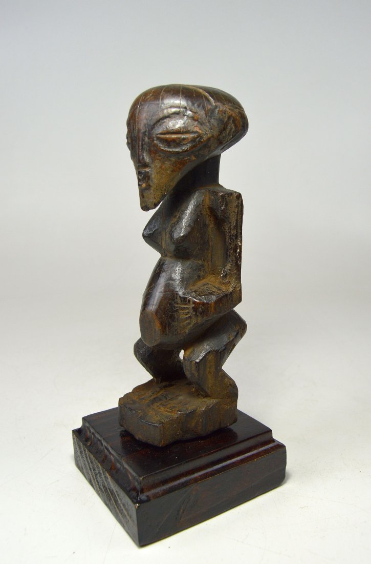 Well handled old LUBA Bankishi Magic fetish sculpture (1 of 8)