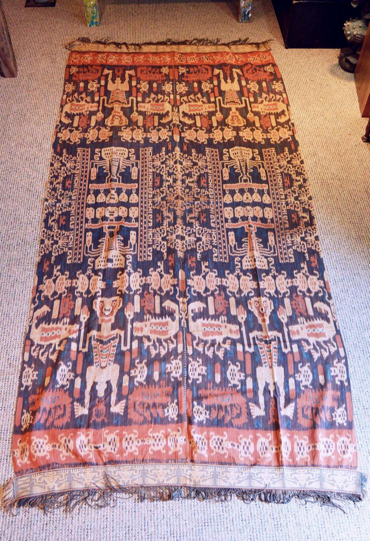 Huge Sumba Warp Ikat Cotton Hinggi w/ Skull rack motif (1 of 6)