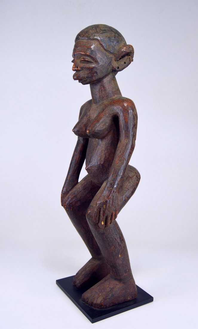 A Very Fine Old Makonde female ancestor sculpture (1 of 5)