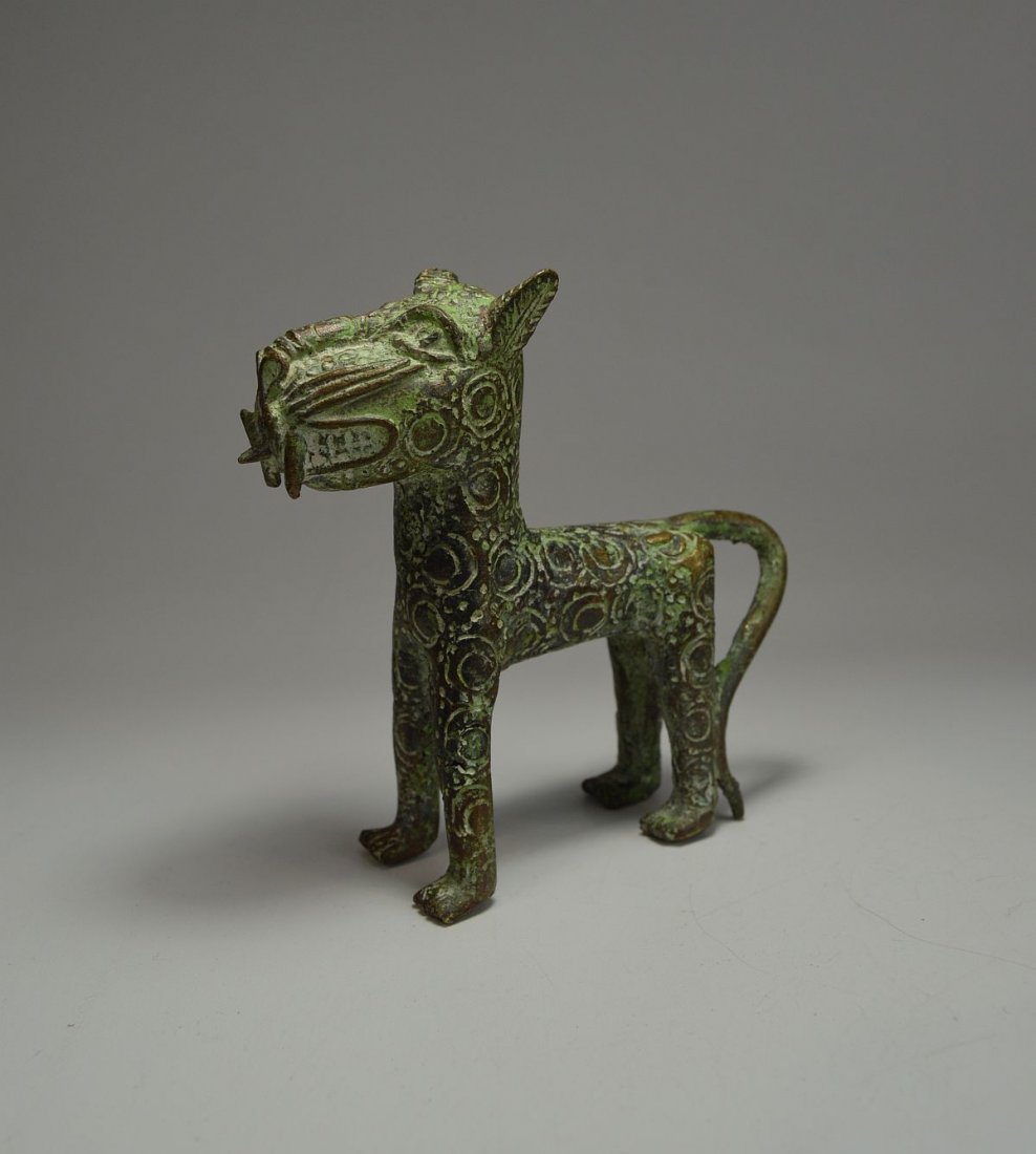 Benin bronze leopard sculpture, African Art (1 of 4)