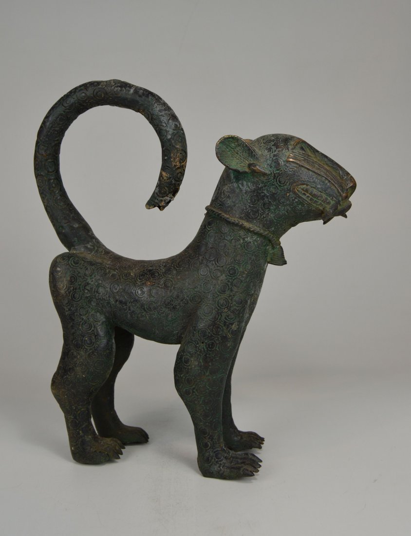 Large Vintage Bronze Benin Leopard statue African Art (1 of 5)