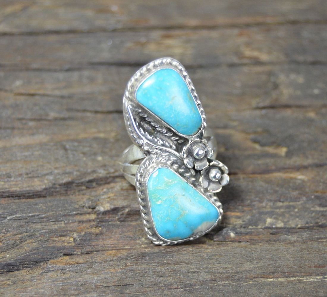 Turquoise SILVER Ring Signed Keith James size 6.5: This is a wonderful vintage hand made silver with Turquoise stone Ring from Navajo artist Keith James, South West United States. An ornate example with a lovely craftsmanship, part of an estate auctio