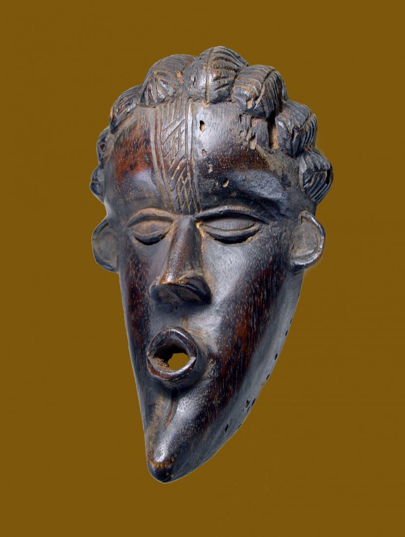 A Fine Dan Bassa mask Ex Bordogna Collection (1 of 5)