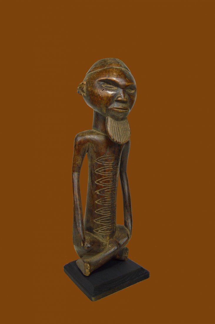 A Handsome Vintage Kongo male sculpture (1 of 7)