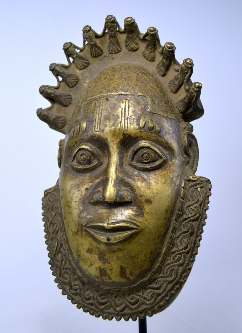 Large Bronze mask of Idia the Queen Mother, African Art (1 of 6)