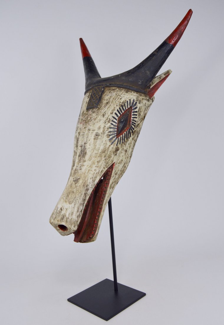 Beautiful Bozo Bushcow African mask (1 of 6)