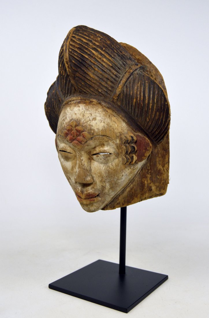 A Fine Punu Mukudj African Mask (1 of 8)
