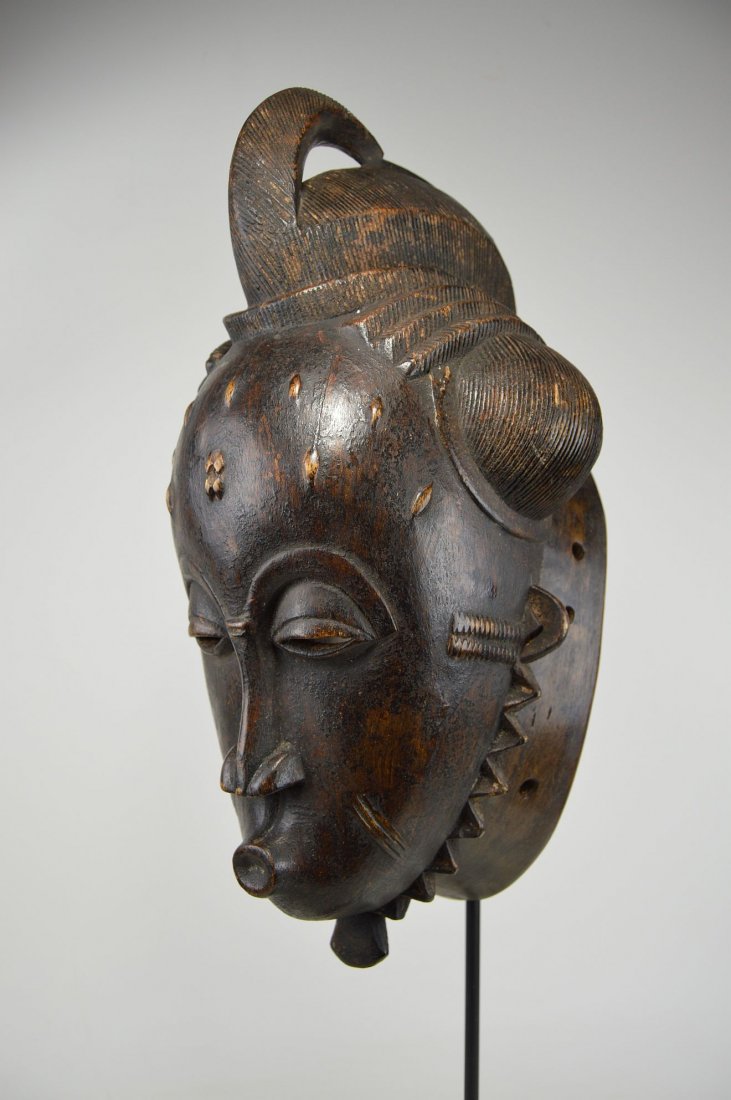 A Finely Carved Baule Portrait Mask, African Art (1 of 9)