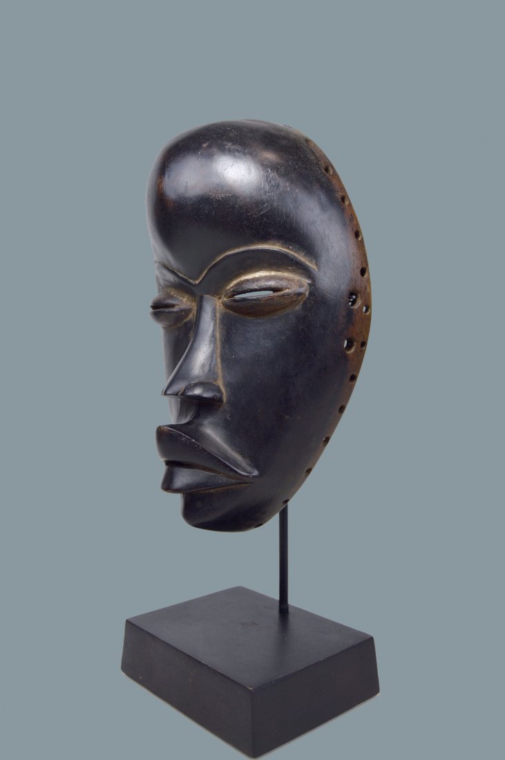 A FINE DAN MASK (1 of 7)