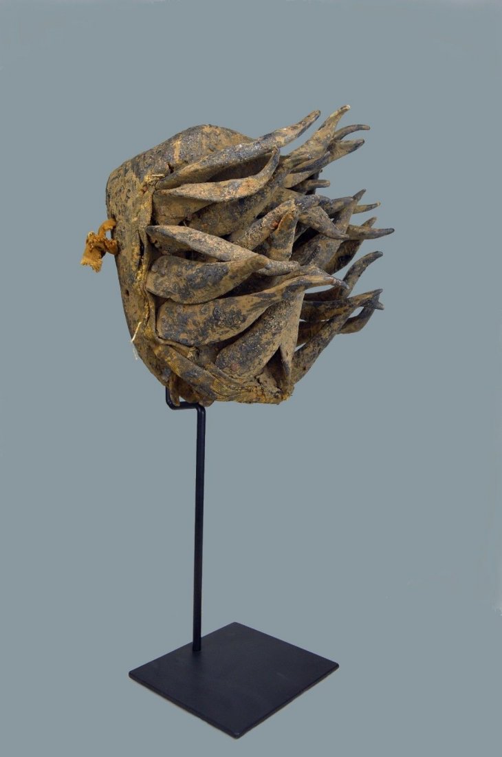 FANTASTIC GERE / WOBE FETISH MASK, AFRICAN ART (1 of 10)