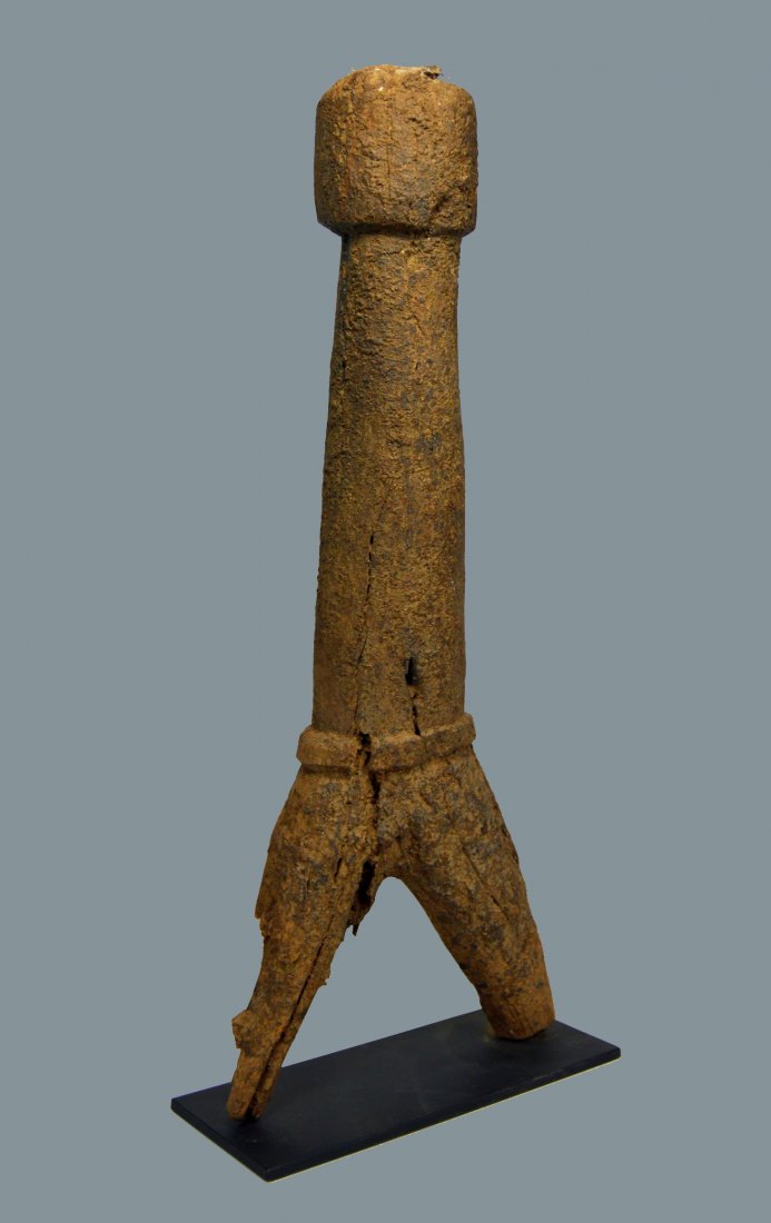 A VERY OLD LOBI DAGARA PHALLIC SHRINE FIGURE (1 of 8)