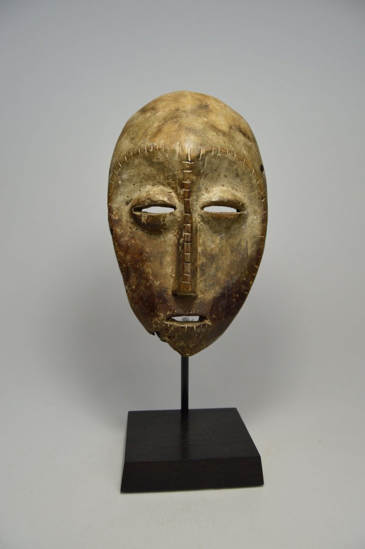 A FINE LEGA BWAMI SOCIETY MASK AFRICAN ART (1 of 6)