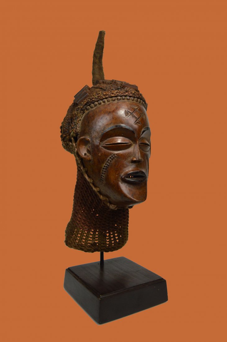 A FINE CHOKWE MASK, AFRICAN ART (1 of 7)