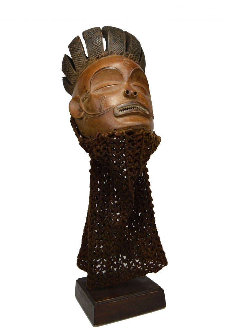 A FANTASTIC CHOKWE MASK WITH SWEPT BACK CROWN (1 of 7)