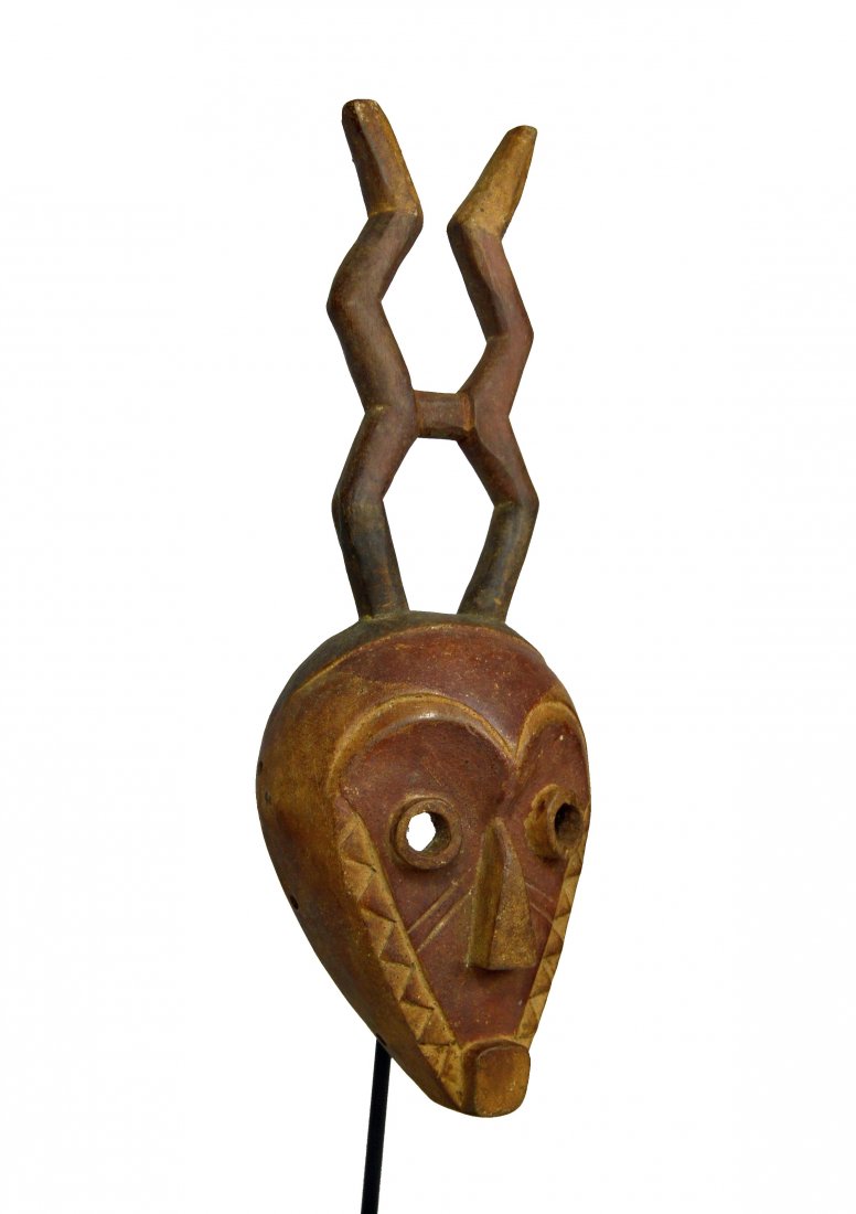 EASTERN PENDE STYLE AFRICAN MASK (1 of 8)