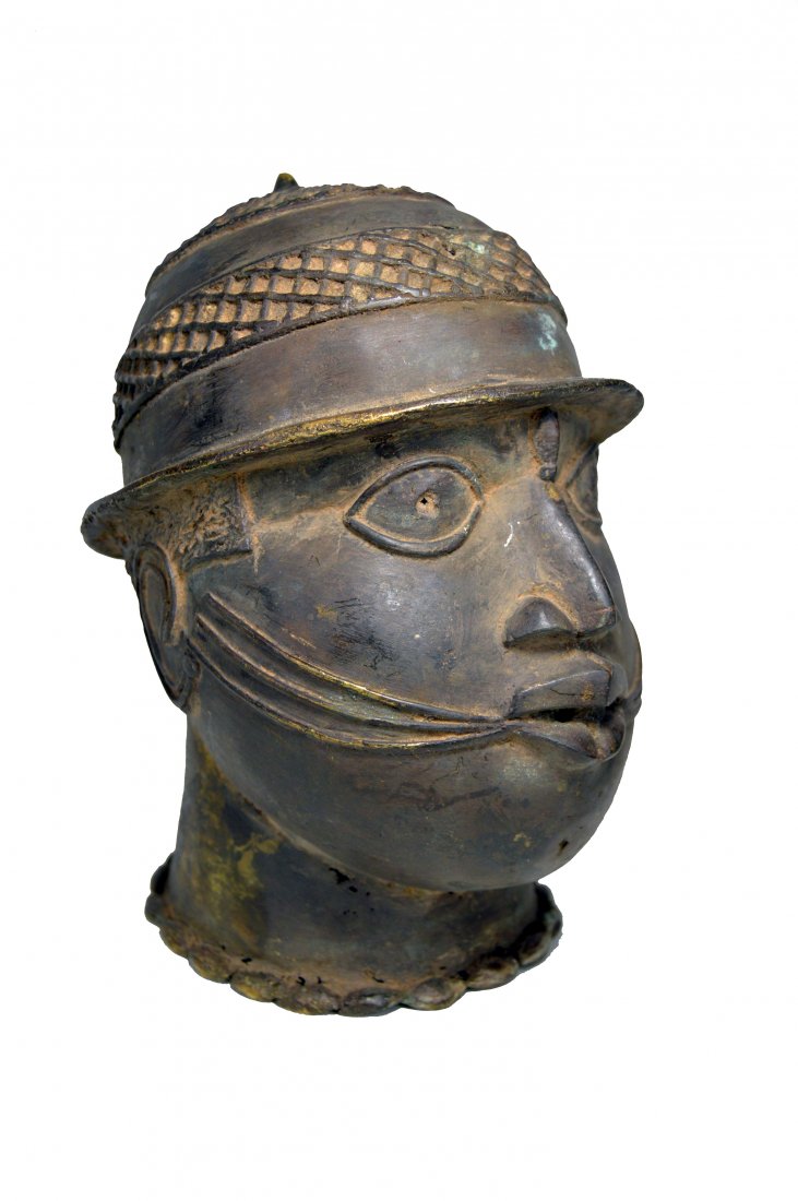 A Rare Vintage Benin Bronze Head, African Art (1 of 7)