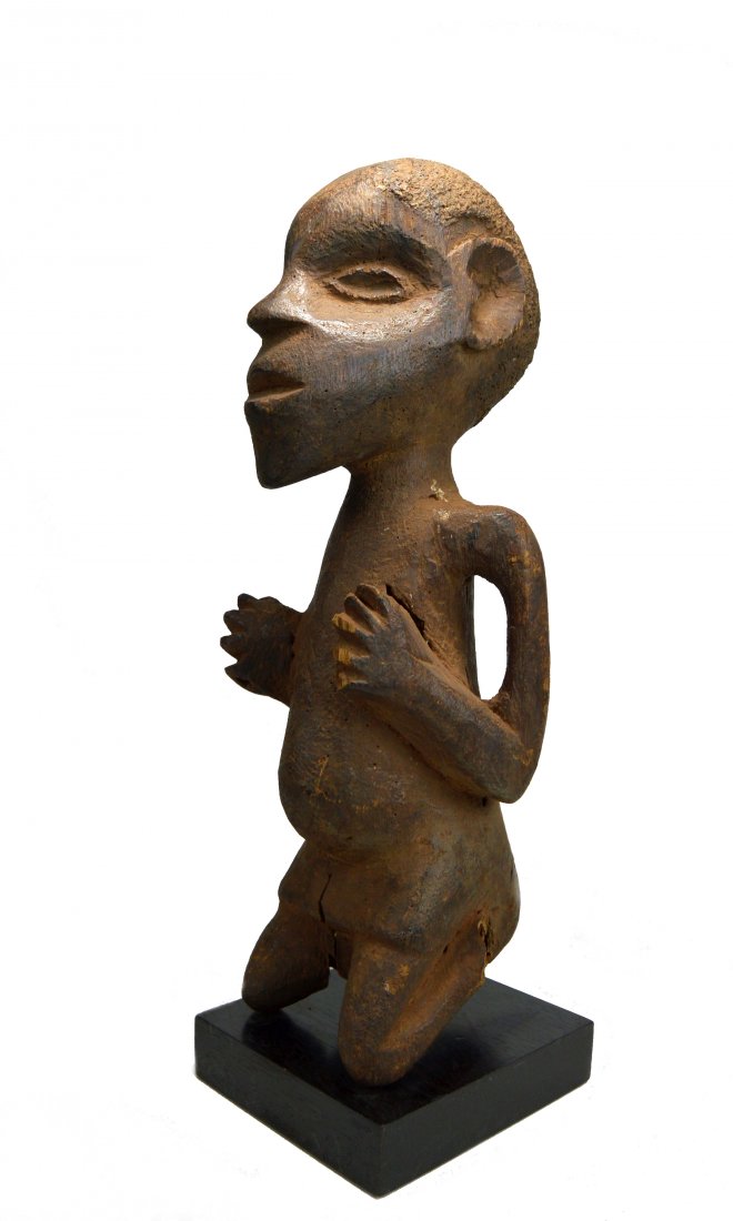 A Fine and Rare Pare Ancestor sculpture (1 of 9)