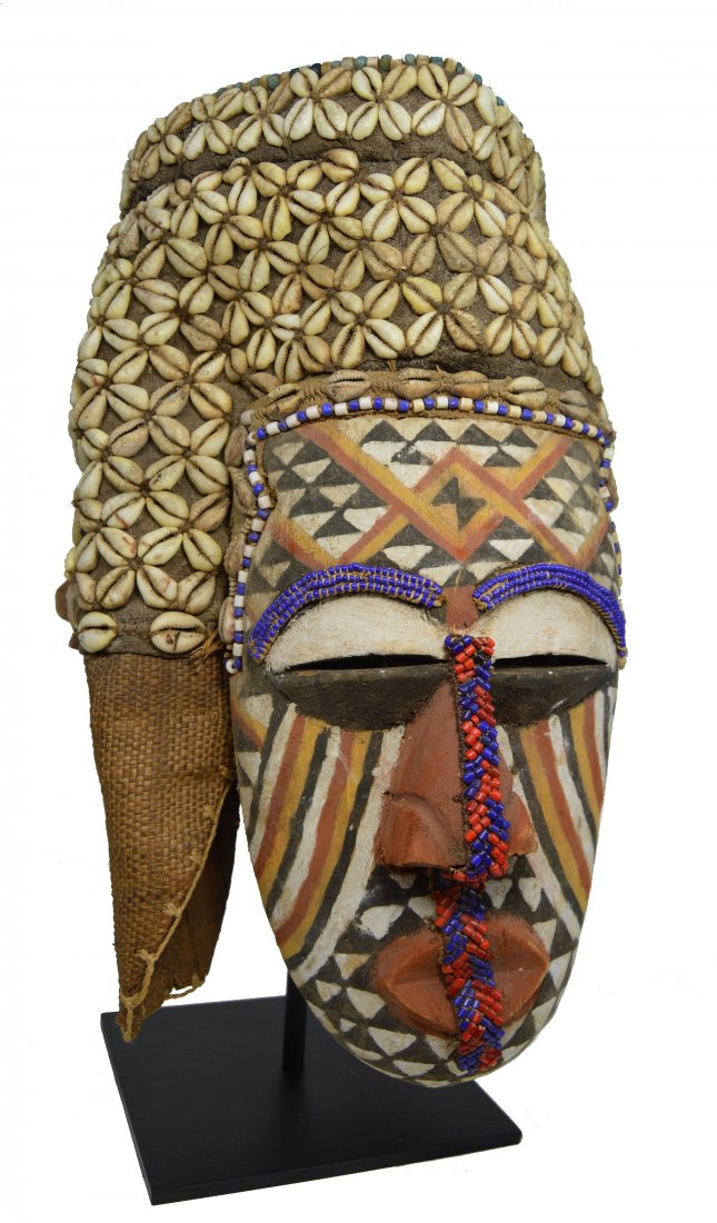 A Fine Kuba Ngaady A Mwaash African mask (1 of 5)