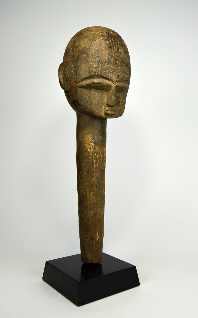 A Large Lobi Shrine head, African Art. (1 of 7)