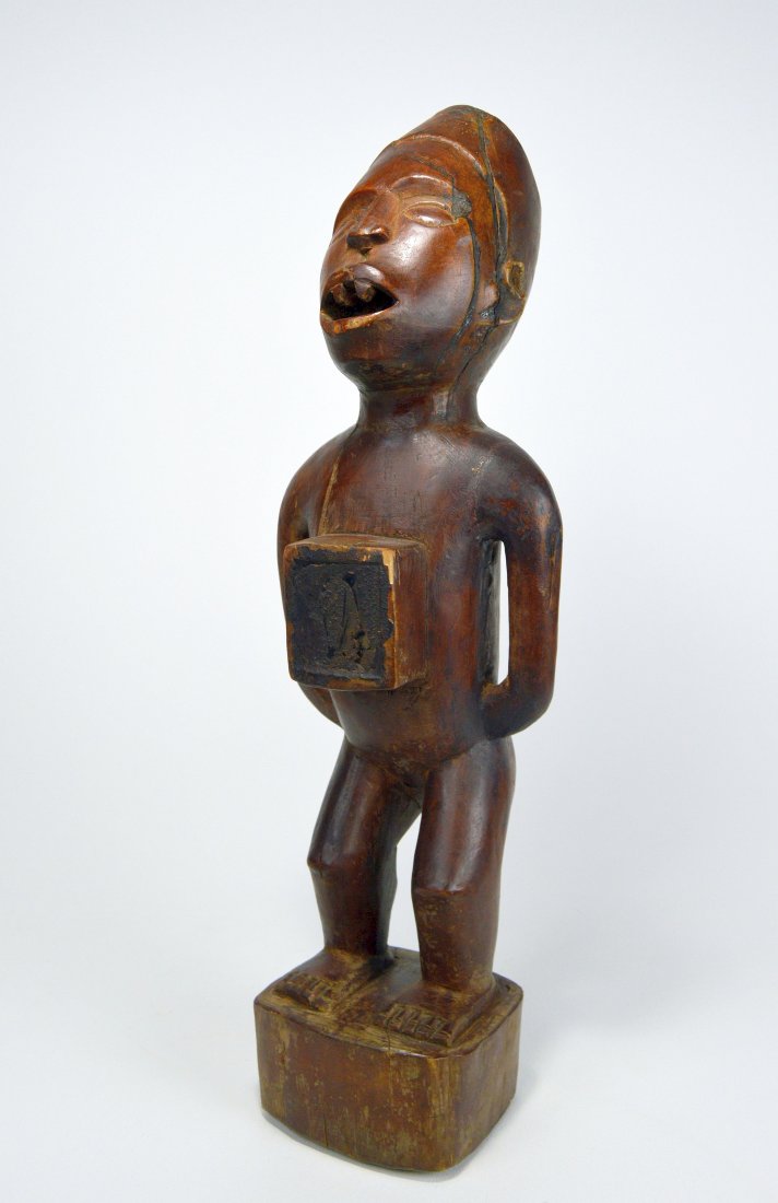 A Yombe Magic Power fetish sculpture, African Art (1 of 7)
