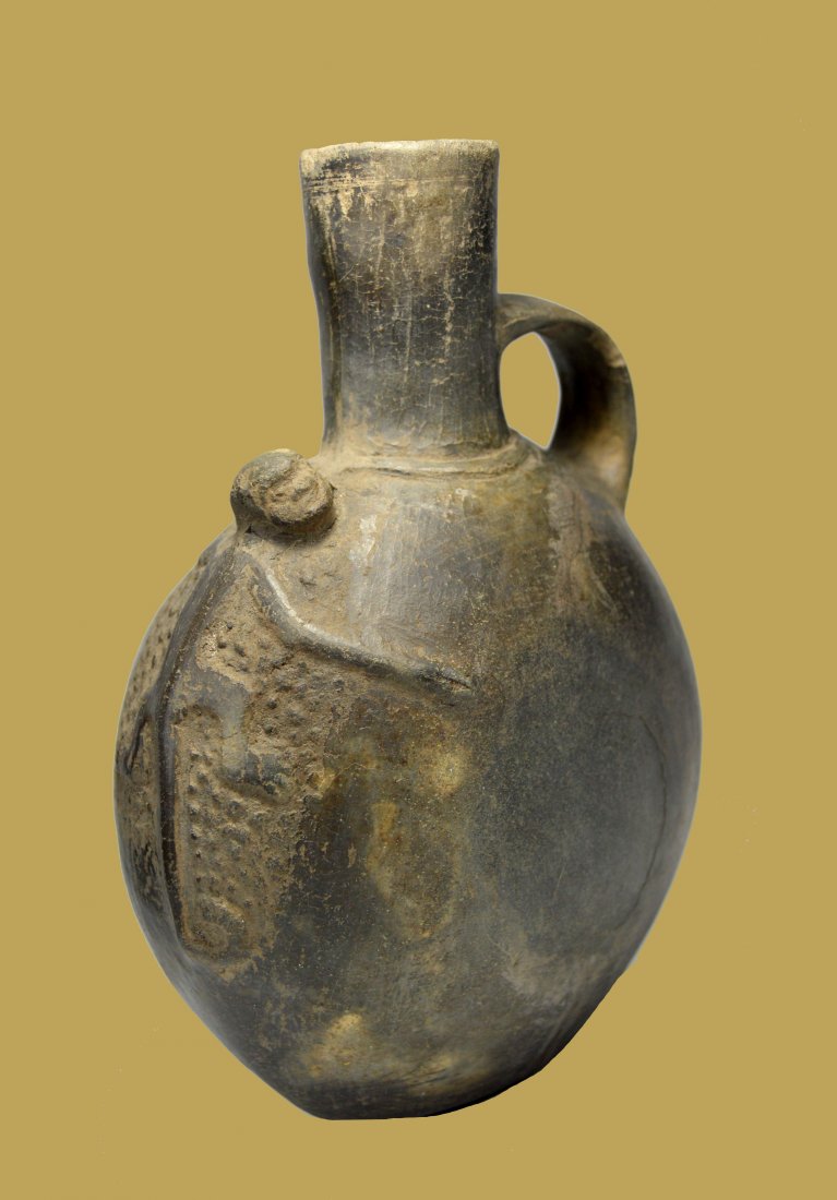 Precolumbian Vessel with Monkey effigy Chimu Culture (1 of 6)