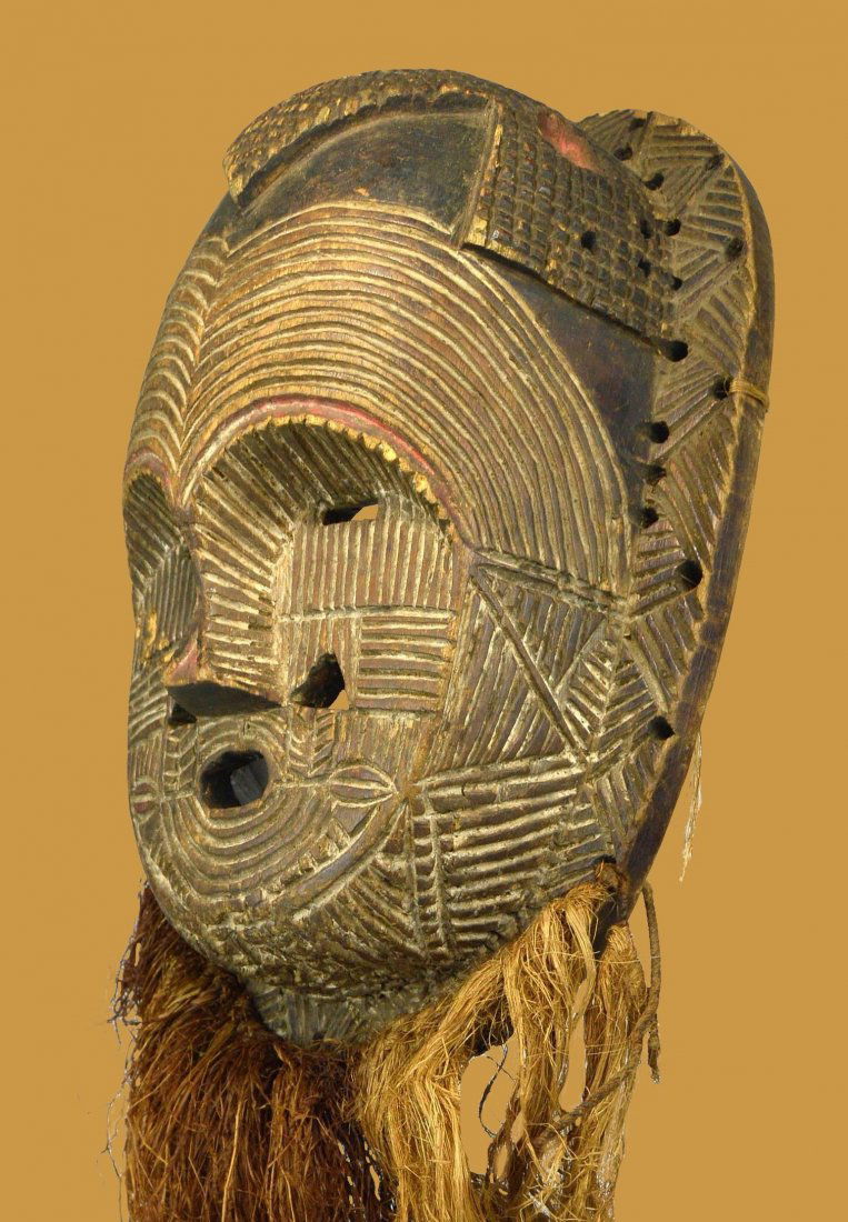 Rare Old Tetela African mask Ex Leonard Kahan Gallery (1 of 8)