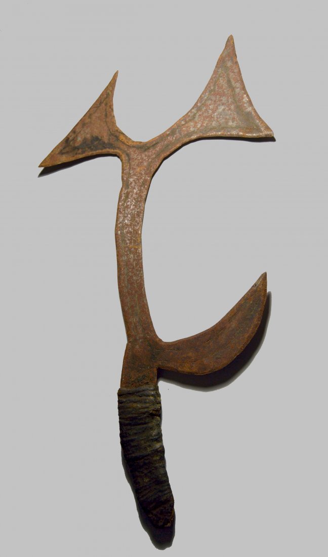 Old Congo Throwing Knife collected prior to 1975 (1 of 1)
