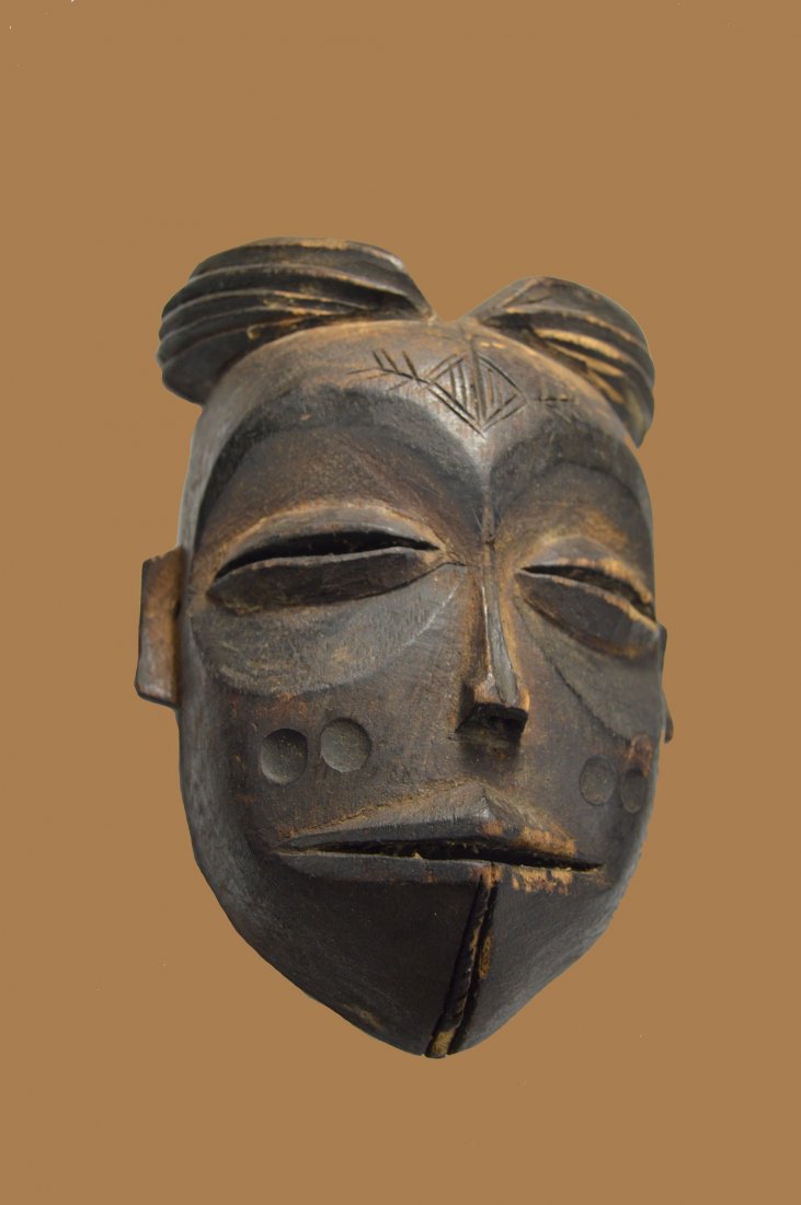 A Small Chokwe African Passport style mask Ex Dr Coner (1 of 4)