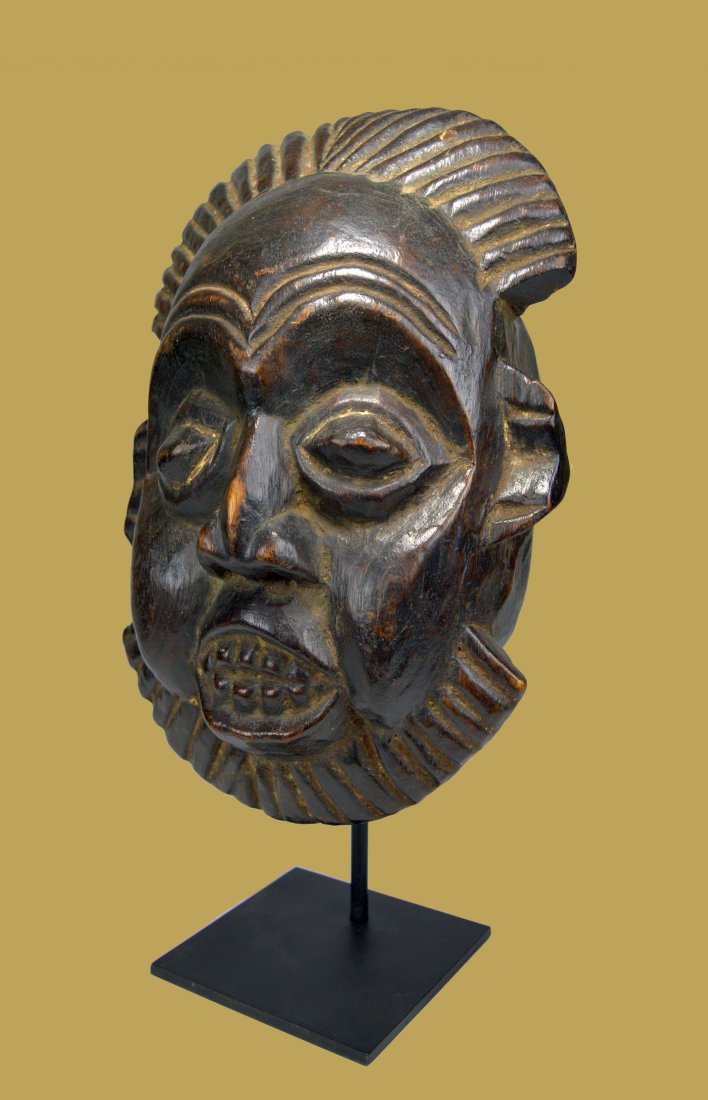 A Kom / Bamileke Mask ~ Ex Pickard Gallery Healy Estate (1 of 6)