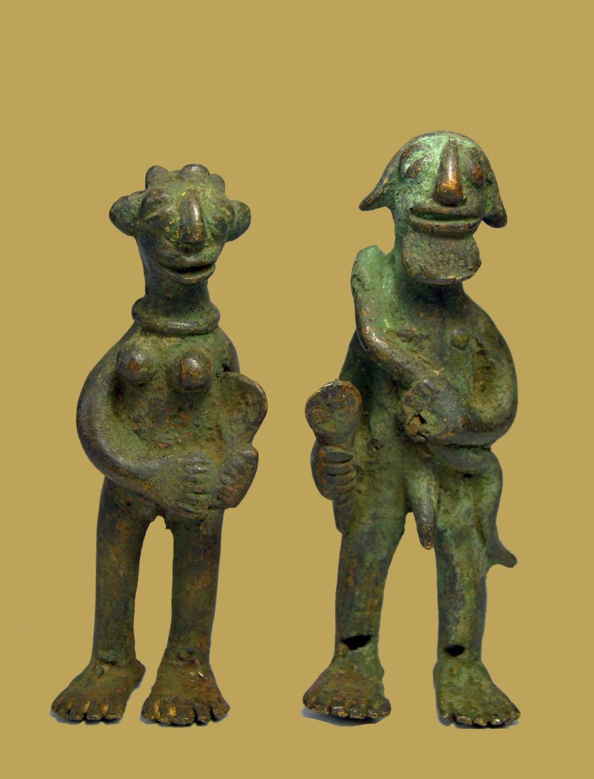 Old Ogoni Bronze Couple sculptures, African Art (1 of 6)