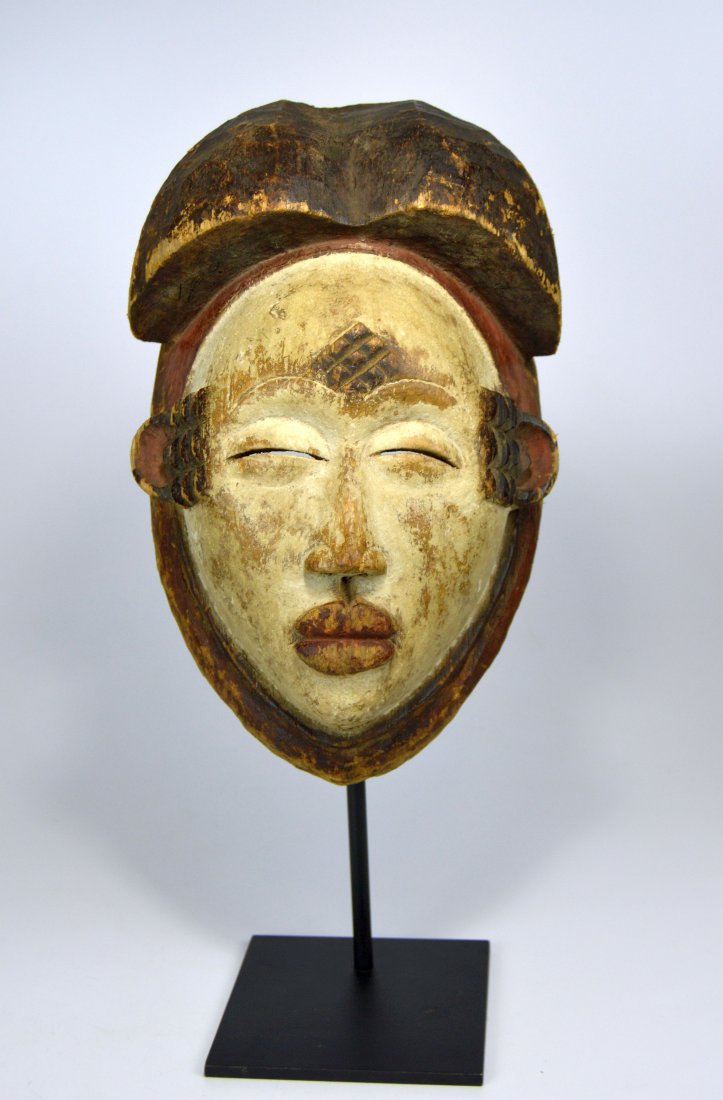A Fine Punu Mukudj African Mask (1 of 10)