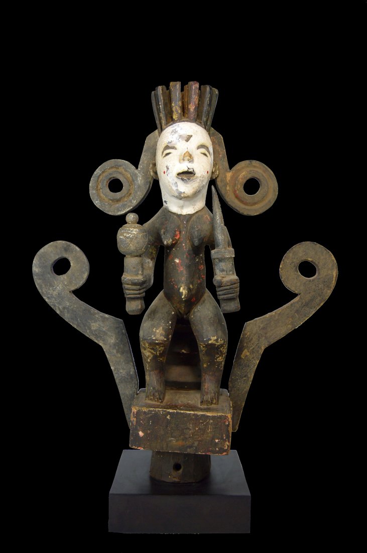 A Rare Cross River Dance Crest Ex Bill Wright Gallery (1 of 7)