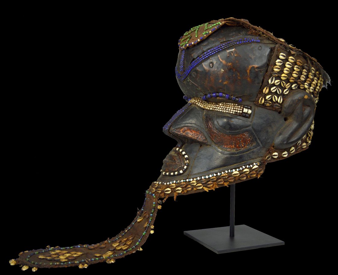 A Fine Old Kuba Bwoom Helmet Mask Ex Levitt Collection (1 of 10)