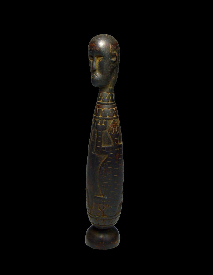 A Fine Old Timor Lime Container (1 of 5)