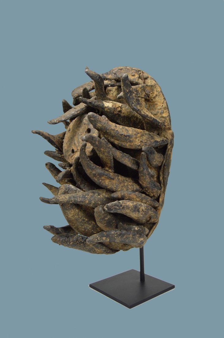 A Gela Or Guere War Mask with Horns, African Art (1 of 7)