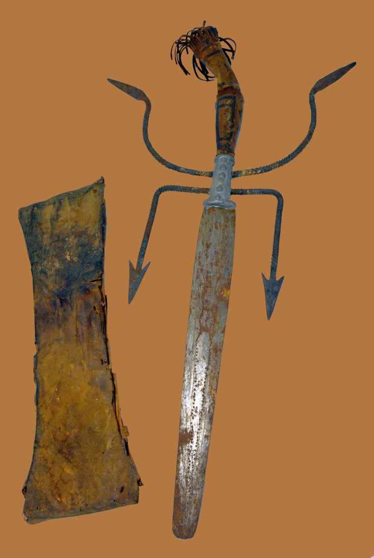 Unusual Old African Sword & Sheath (1 of 10)