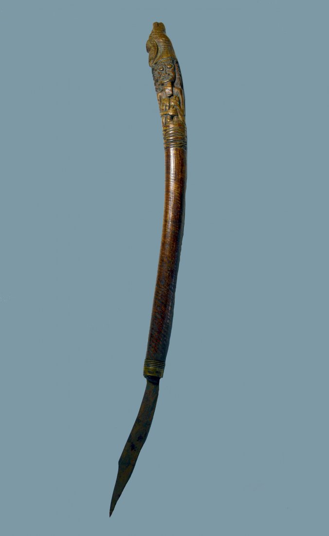 Antique Dayak Carving Tool with Ancestor On Handle (1 of 6)