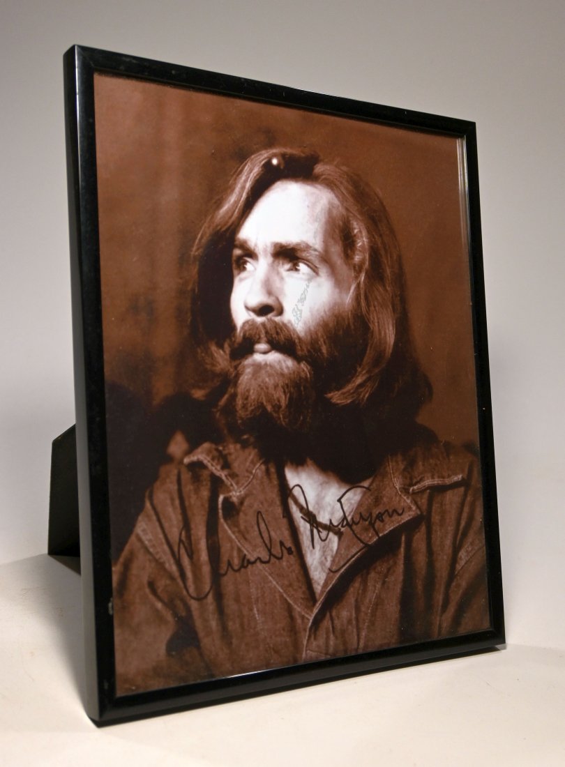 Autographed Photo of Charles Manson Ex Museum (1 of 4)