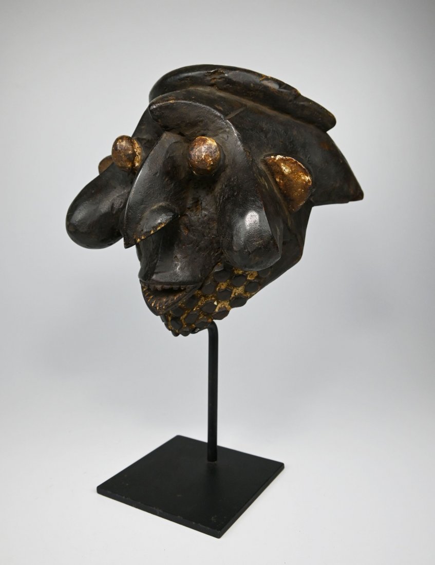 A Rare Wum helmet mask Ex Leaonard Kahan, NY (1 of 9)