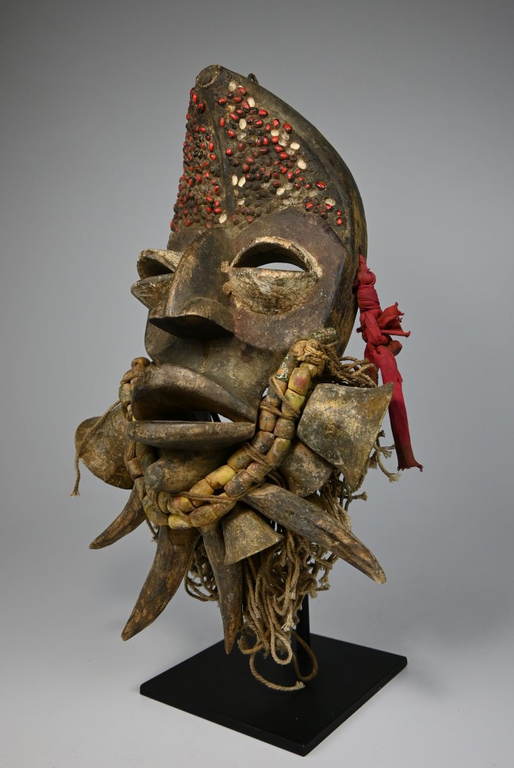 A Dan African mask, African Art (1 of 8)