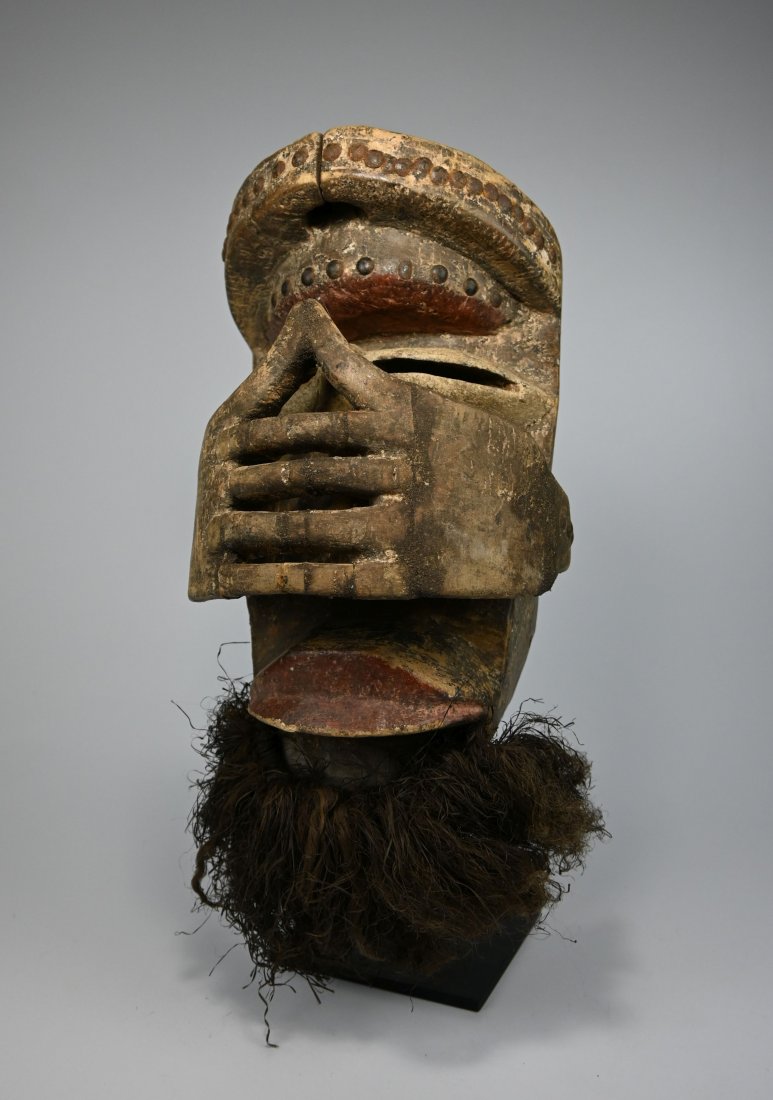 Dan Guere mask with Hands across the face, African Art (1 of 8)