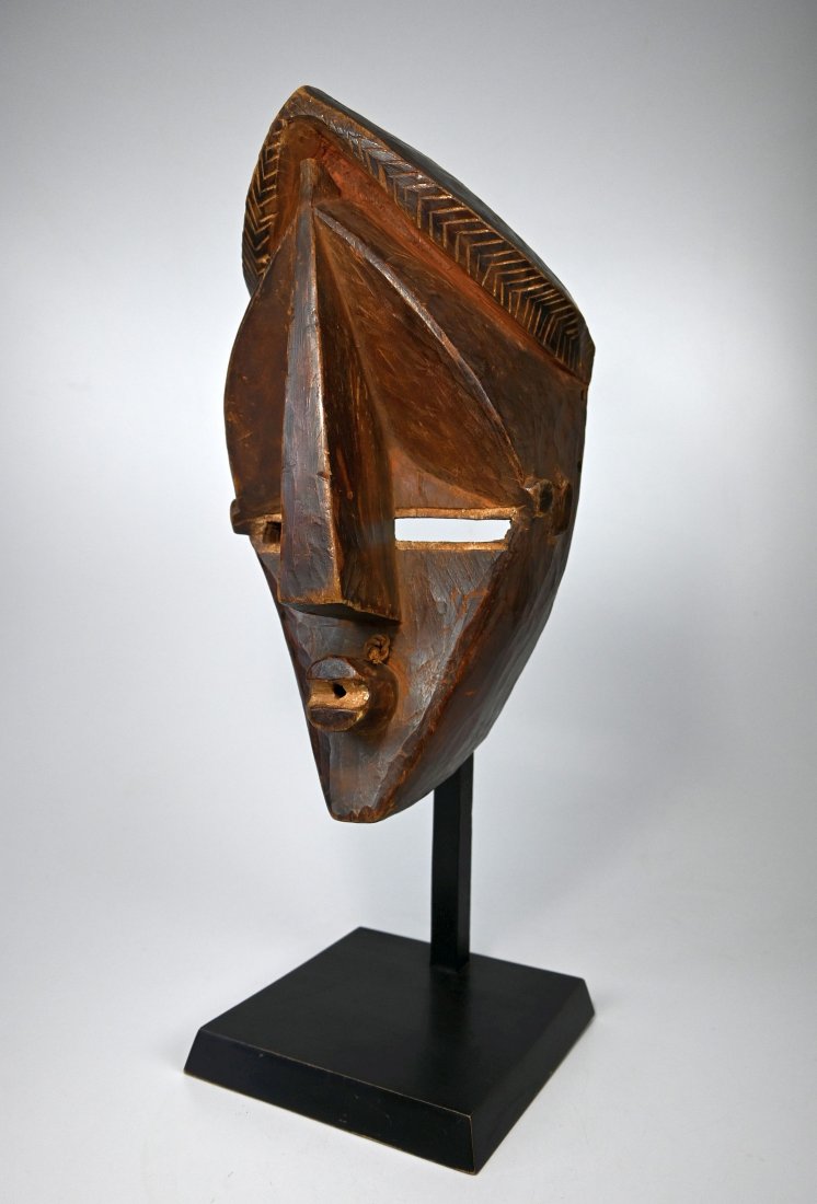A Very Rare Old Lawalwa Mask Ex Mark Eglinton (1 of 14)