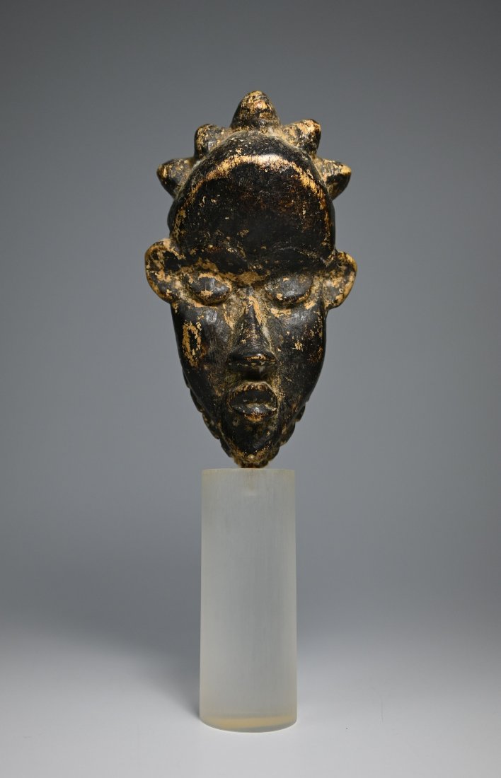 A Fine Dan Bassa Passport Mask ex Al Engelman, Maryland (1 of 8)