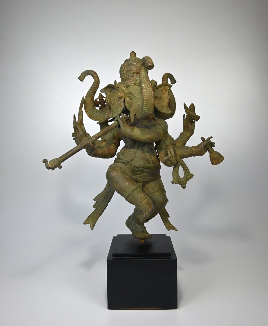 Large Bronze Ganesha Sculpture with Three heads (1 of 8)