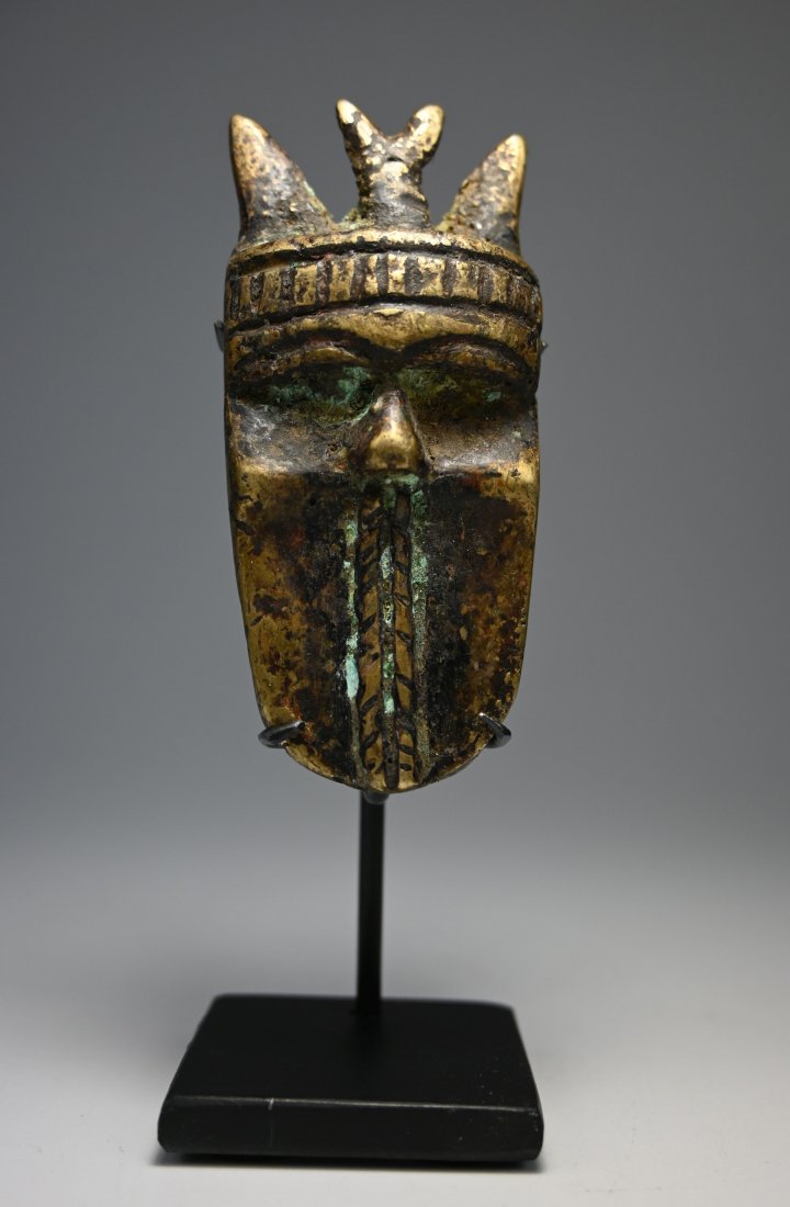 A Rare Toma Bronze Passport Mask Ex Ehrlich Collection (1 of 5)