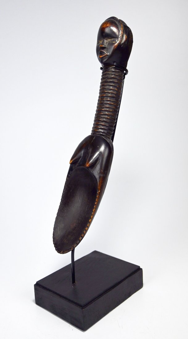 A Finely carved Dan Wooden Spoon Ex DeZwaan (1 of 8)