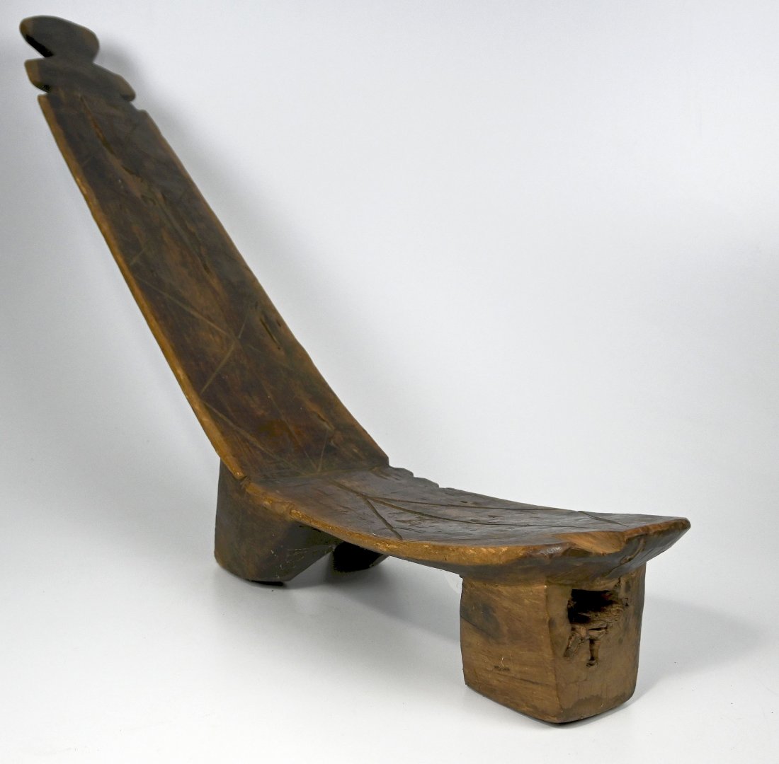 A Long Lobi Stool (1 of 8)