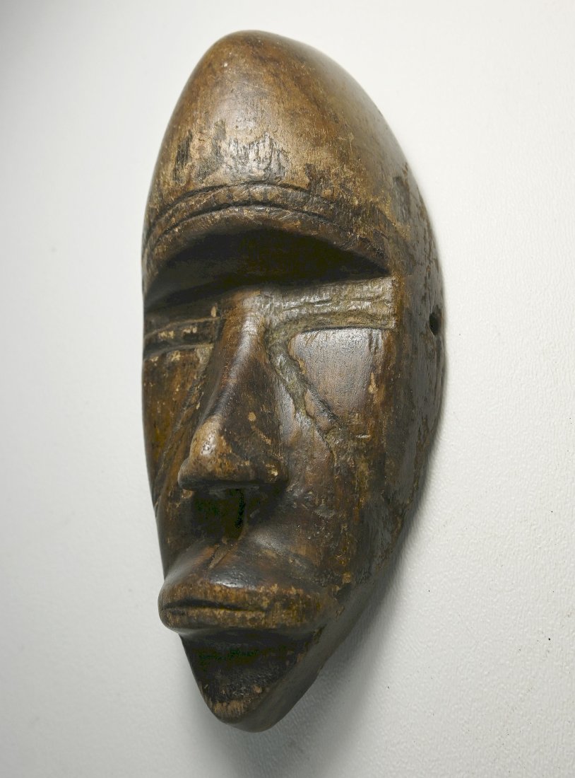 Dan Passport mask Field collected Charles Miller 1979 (1 of 5)