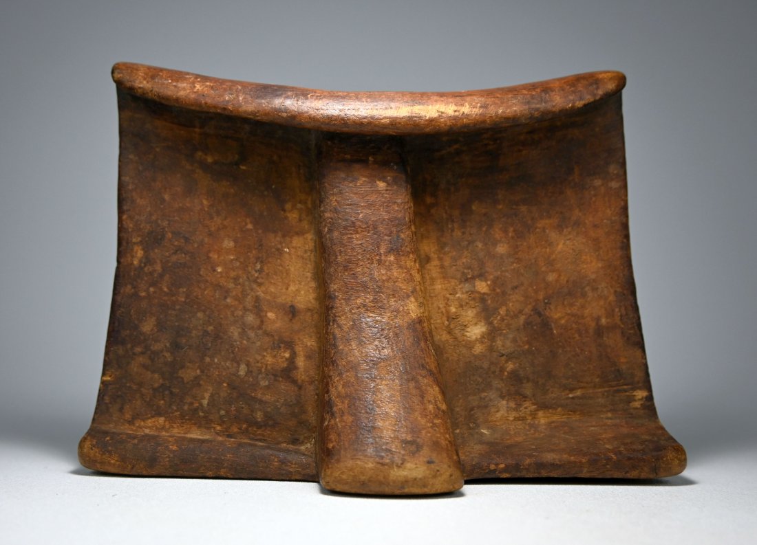 A Rendille Headrest Ex Evan Maurer Collection (1 of 9)
