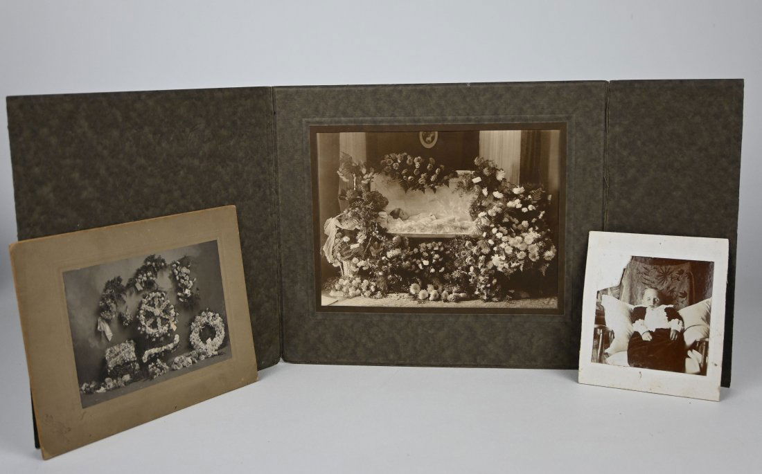 Collection of Post Mortem Photos Ex Oddities Museum (1 of 6)